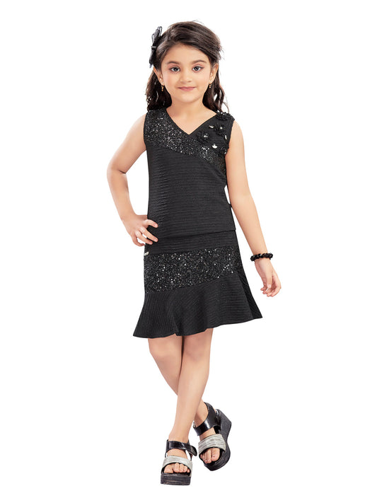 Black Skirt And Top With Floral Applique #7754